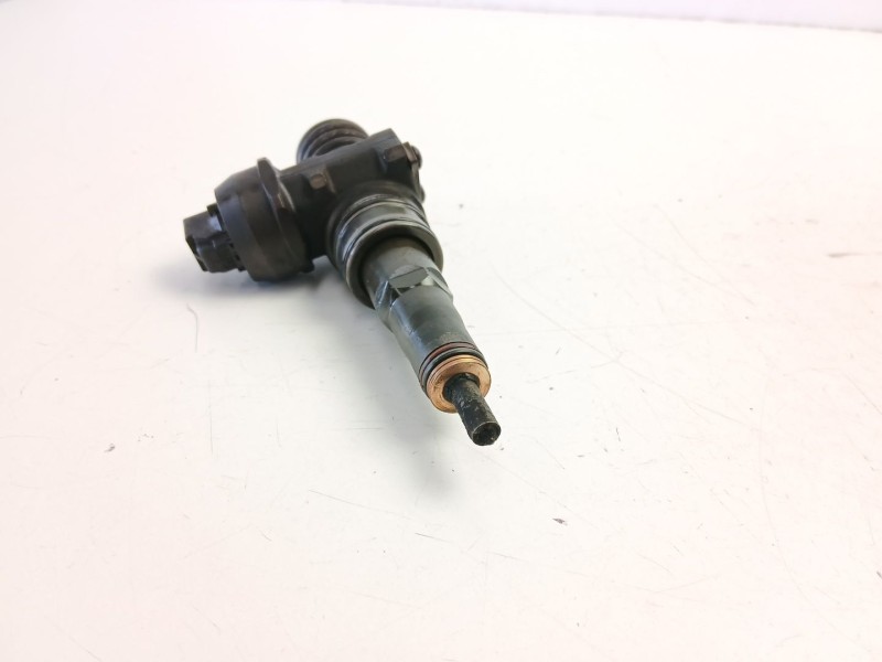 Recambio de inyectores juego para volkswagen passat b5 (3b2) 1.9 tdi referencia OEM IAM 038130073AG 0414720215 