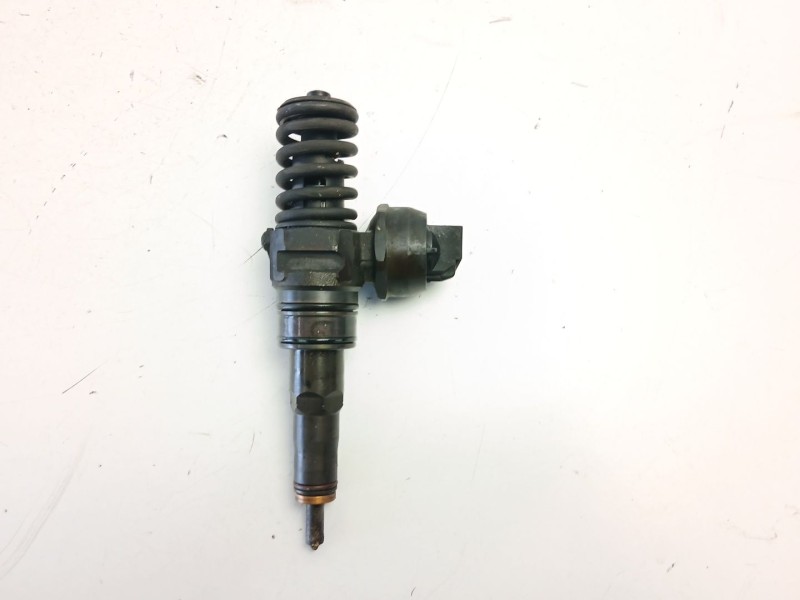 Recambio de inyectores juego para volkswagen passat b5 (3b2) 1.9 tdi referencia OEM IAM 038130073AG 0414720215 