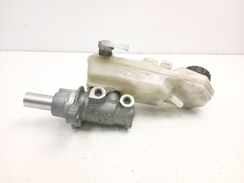 Recambio de bomba de freno para toyota auris (_e15_) 2.2 d (ade157_, ade151_) referencia OEM IAM 4720109300  