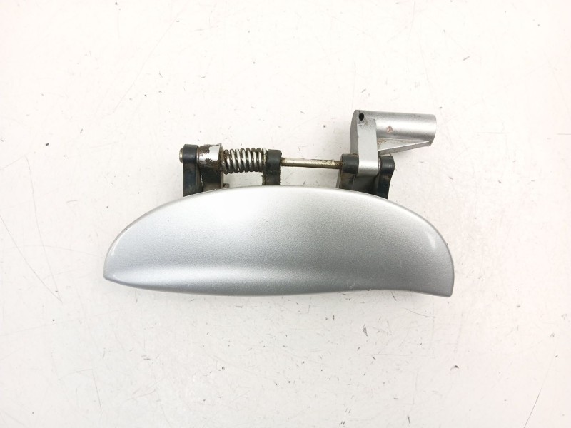 Recambio de manilla delantera izquierda para hyundai atos (mx) 1.1 referencia OEM IAM 8265102010  