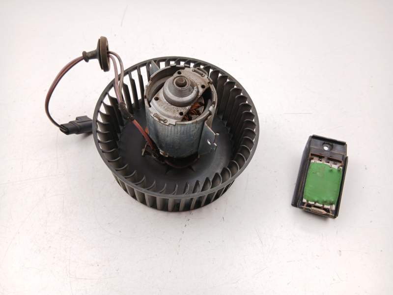 Recambio de motor calefaccion para ford fiesta iv (ja_, jb_) 1.3 i referencia OEM IAM 96FW18565AF  