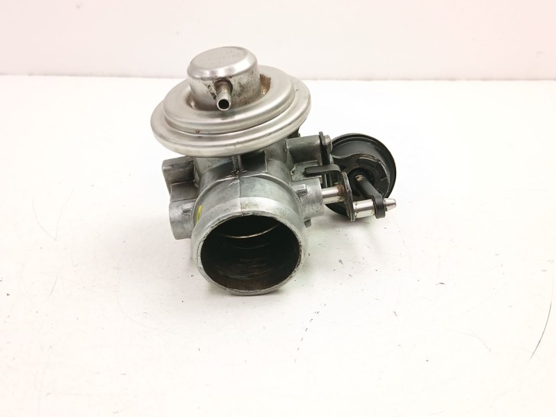 Recambio de valvula egr para volkswagen passat b5 (3b2) 1.9 tdi referencia OEM IAM 038131501D 038129637 