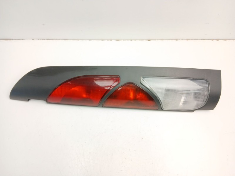 Recambio de piloto trasero derecho para renault kangoo (kc0/1_) 1.9 dti (kc0u) referencia OEM IAM 8200103292  