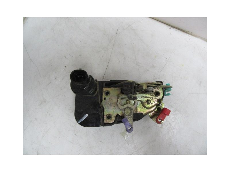 Recambio de cerradura pta. del. izq. : chrysler neon : 2.0 g (133 cv) [2005] para chrysler neon 2.0 g (133 cv) referencia OEM IA