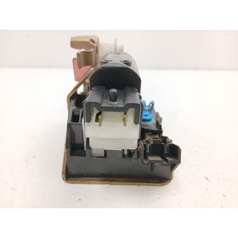 Recambio de cerradura puerta trasera izquierda para renault kangoo (kc0/1_) 1.9 dti (kc0u) referencia OEM IAM 8200051735  