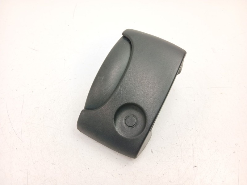 Recambio de manilla trasera derecha para renault kangoo (kc0/1_) 1.9 dti (kc0u) referencia OEM IAM 8200042082  