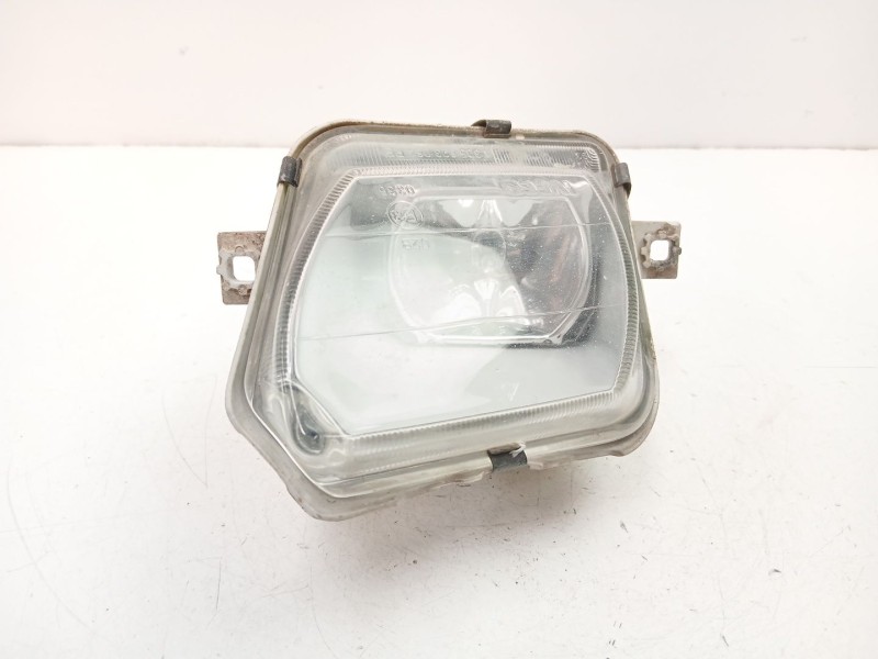 Recambio de antiniebla derecho para iveco daily iii furgoneta 29 l 11 v referencia OEM IAM 500320684 0305058002 