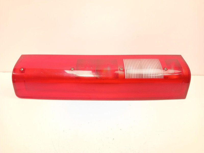 Recambio de piloto trasero izquierdo para iveco daily iii furgoneta 29 l 11 v referencia OEM IAM 500319556  