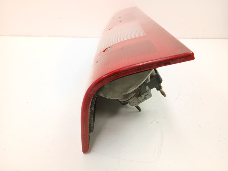 Recambio de piloto trasero izquierdo para iveco daily iii furgoneta 29 l 11 v referencia OEM IAM 500319556  