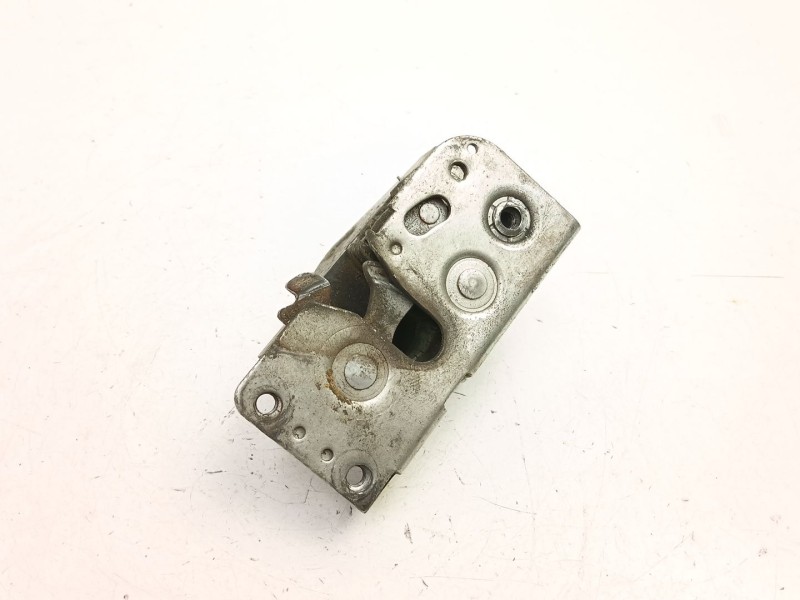 Recambio de cerradura puerta trasera derecha para iveco daily iii furgoneta 29 l 11 v referencia OEM IAM 500329770  