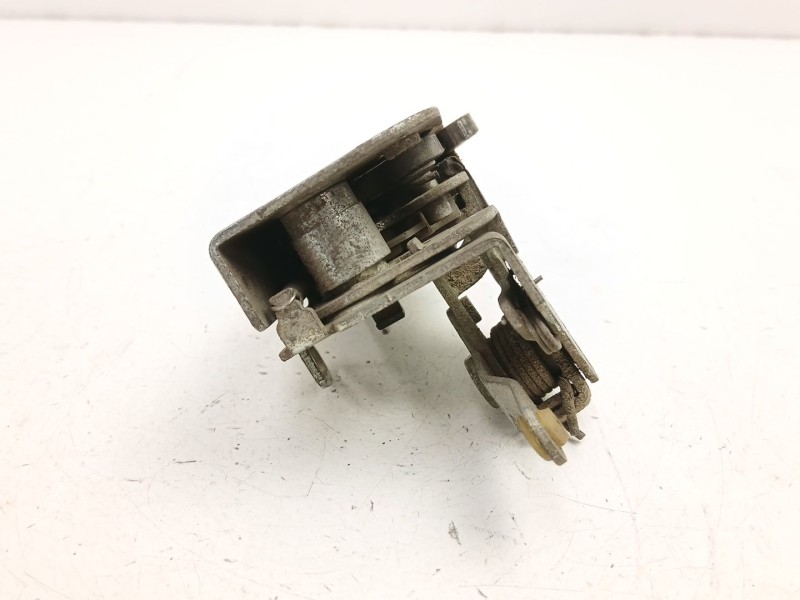 Recambio de cerradura puerta trasera derecha para iveco daily iii furgoneta 29 l 11 v referencia OEM IAM 500329770  