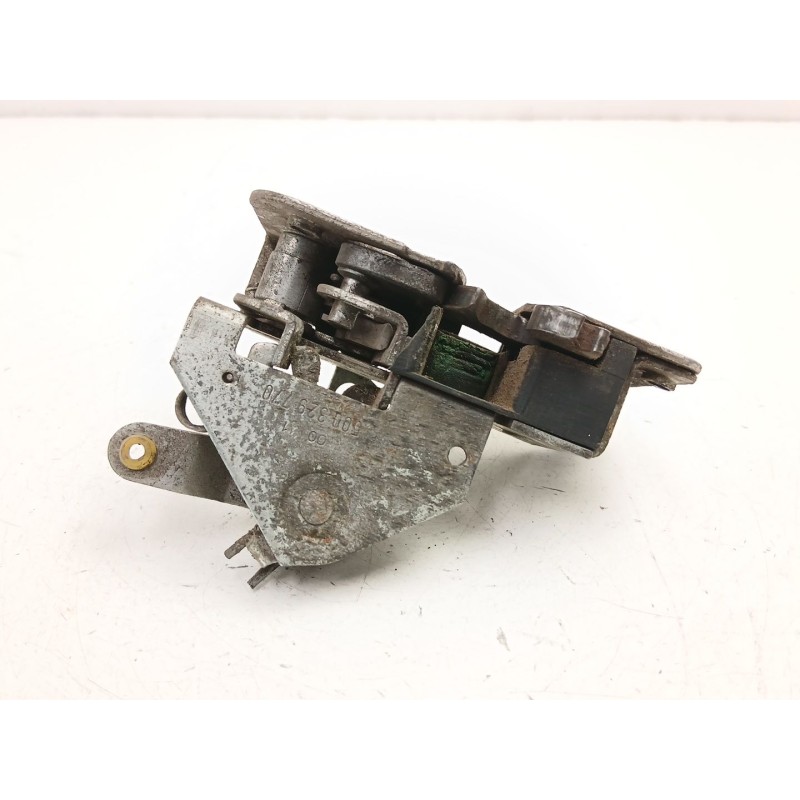 Recambio de cerradura puerta trasera derecha para iveco daily iii furgoneta 29 l 11 v referencia OEM IAM 500329770  