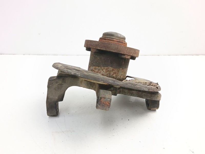 Recambio de mangueta delantera izquierda para iveco daily iii furgoneta 29 l 11 v referencia OEM IAM 500391884  