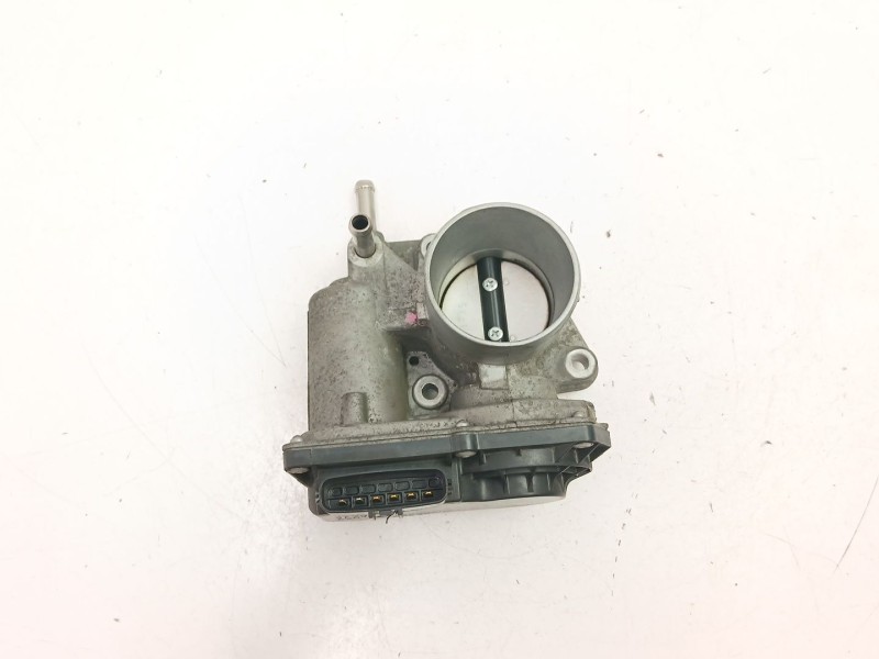 Recambio de caja mariposa para toyota yaris (_p13_) 1.5 hybrid (nhp130_) referencia OEM IAM 2203047040  