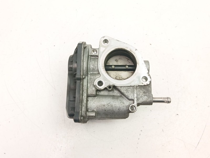Recambio de caja mariposa para toyota yaris (_p13_) 1.5 hybrid (nhp130_) referencia OEM IAM 2203047040  