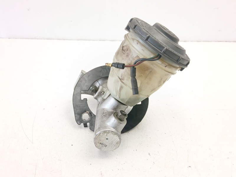 Recambio de bomba de freno para rover 600 i (rh) 620 sdi referencia OEM IAM GMC90260  