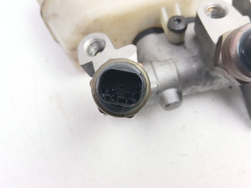 Recambio de bomba de freno para bmw 3 (e46) 320 d referencia OEM IAM 34316757839  