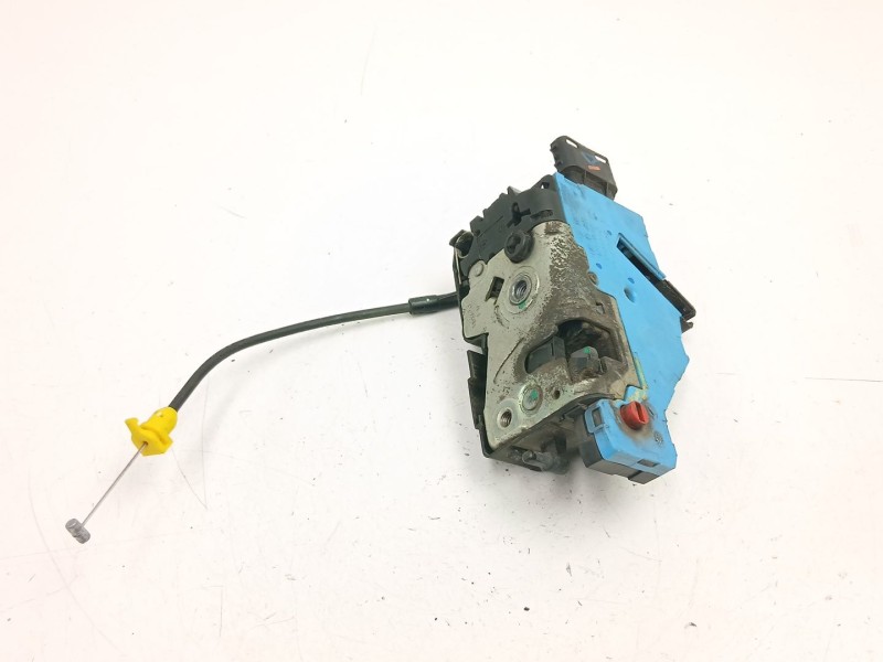 Recambio de cerradura puerta trasera derecha para peugeot 207 1.4 g referencia OEM IAM 9138H8  