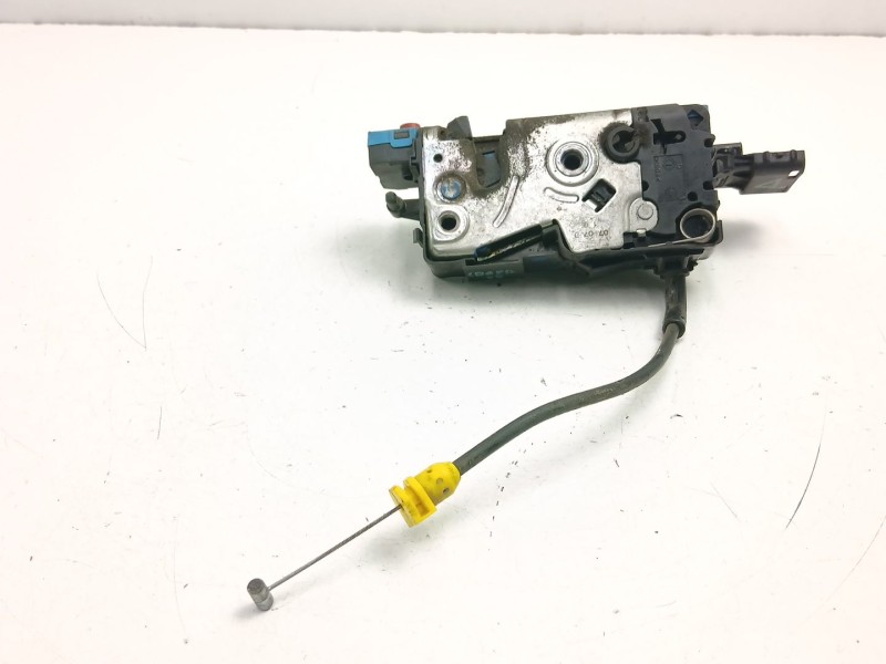 Recambio de cerradura puerta trasera izquierda para peugeot 207 1.4 g referencia OEM IAM 9137F9  