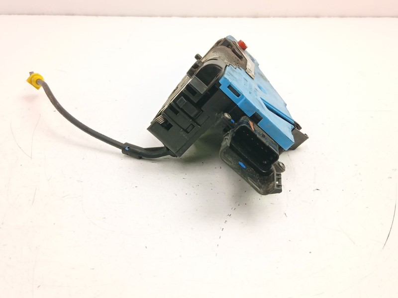 Recambio de cerradura puerta trasera izquierda para peugeot 207 1.4 g referencia OEM IAM 9137F9  