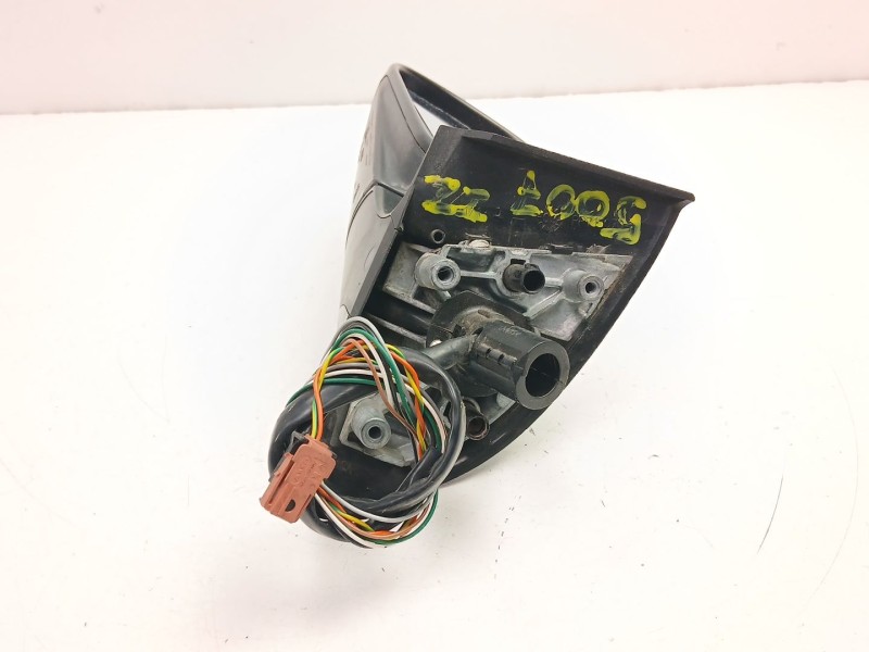 Recambio de retrovisor izquierdo para peugeot 307 2.0 hdi ranchera referencia OEM IAM 8149VV  
