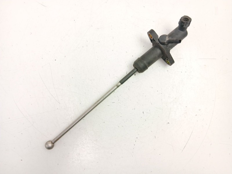 Recambio de bomba embrague para fiat stilo (192) 1.6 16v active referencia OEM IAM 55186907  