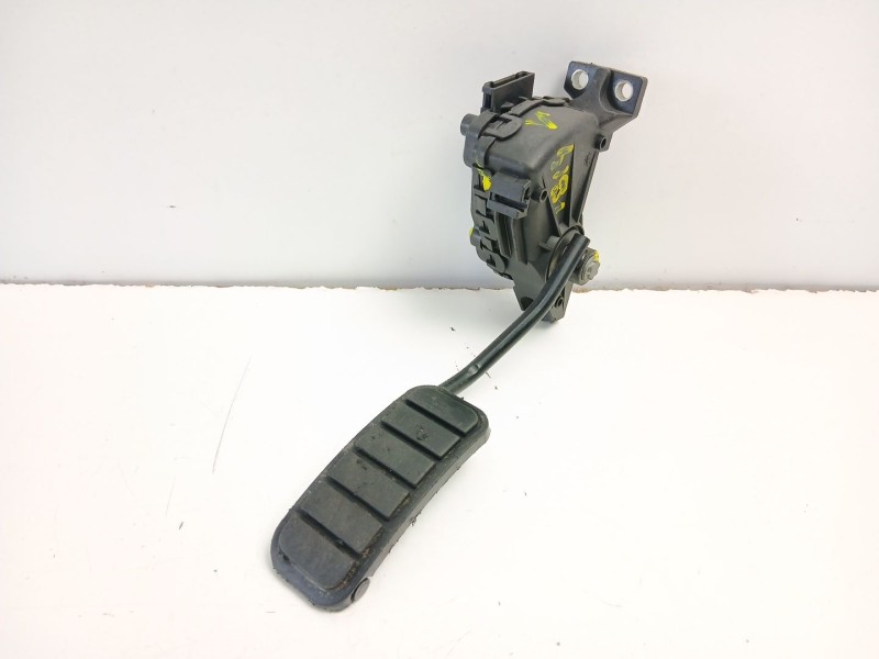 Recambio de potenciometro aceleracion para renault master 2.5 d /g9u a6 referencia OEM IAM 8200724059 6PV00811904 
