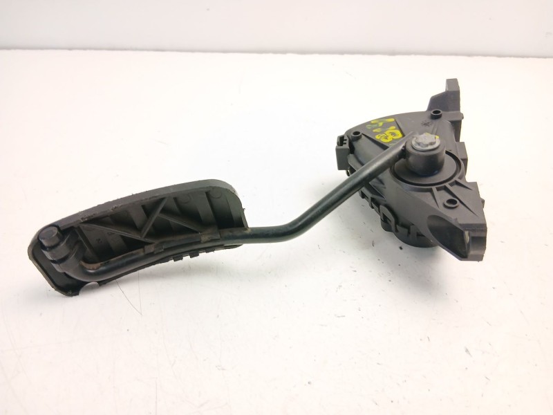 Recambio de potenciometro aceleracion para renault master 2.5 d /g9u a6 referencia OEM IAM 8200724059 6PV00811904 