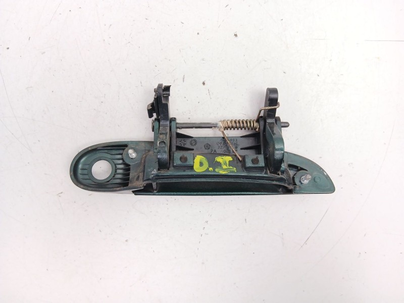 Recambio de manilla delantera izquierda para chrysler stratus (ja) 2.0 16v referencia OEM IAM 4696883  