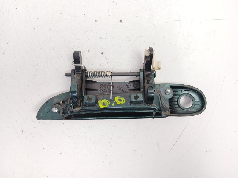 Recambio de manilla delantera derecha para chrysler stratus (ja) 2.0 16v referencia OEM IAM 4696882  