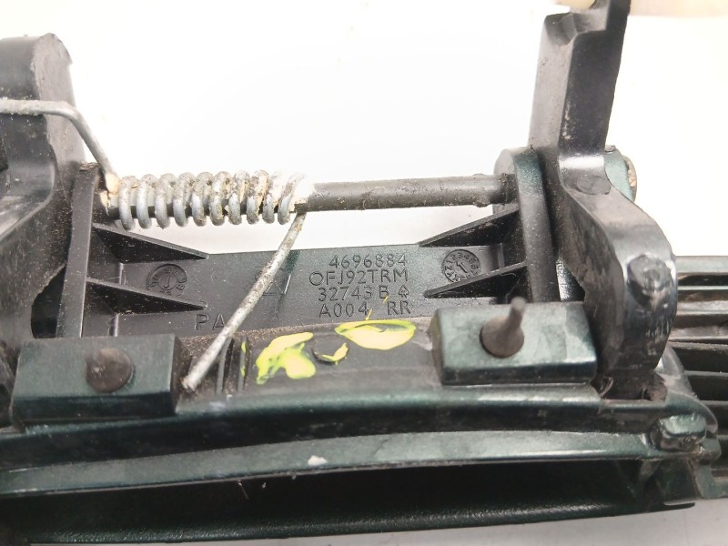 Recambio de manilla trasera derecha para chrysler stratus (ja) 2.0 16v referencia OEM IAM 4696884  