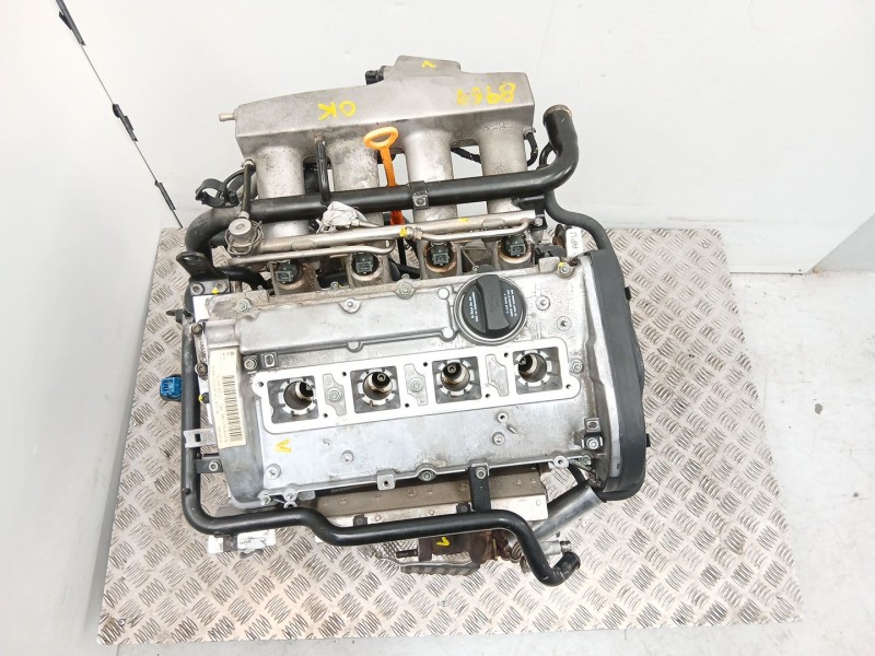 Recambio de motor gasolina para audi a4 b5 (8d2) 1.8 t referencia OEM IAM APU  
