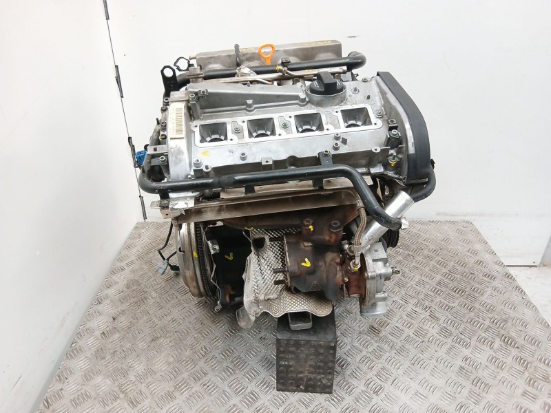 Recambio de motor gasolina para audi a4 b5 (8d2) 1.8 t referencia OEM IAM APU  