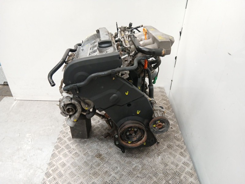 Recambio de motor gasolina para audi a4 b5 (8d2) 1.8 t referencia OEM IAM APU  
