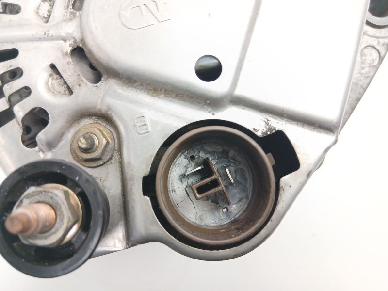 Recambio de alternador para chrysler stratus (ja) 2.0 16v referencia OEM IAM 4609415 1210003510 