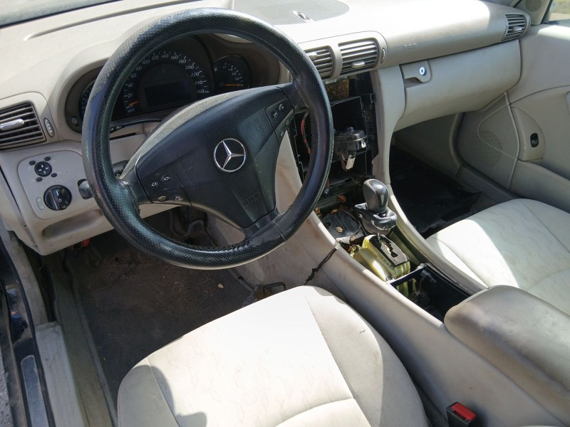 mercedes-benz clase c (w203) del año 2003