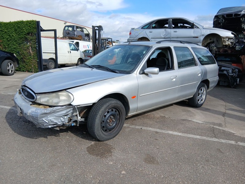 Recambio de carroceria para ford mondeo ii turnier (bnp) 2.0 i referencia OEM IAM   