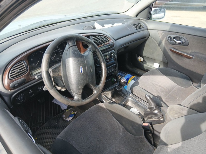 Recambio de carroceria para ford mondeo ii turnier (bnp) 2.0 i referencia OEM IAM   