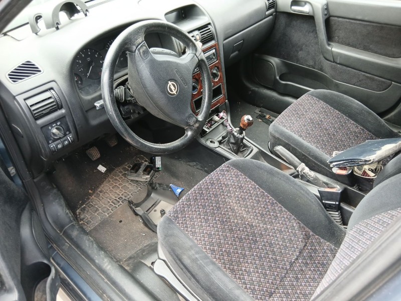 opel astra g hatchback (t98) del año 2000