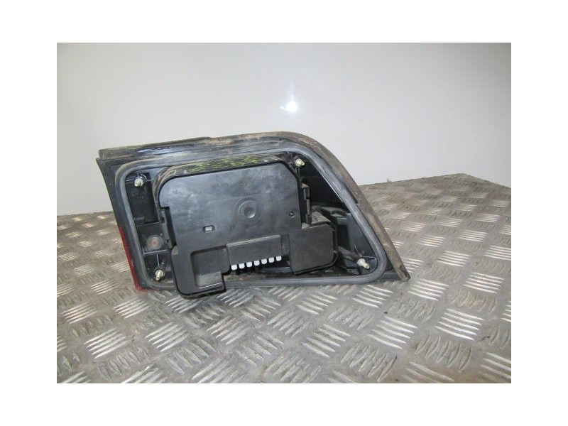 Recambio de piloto trasero izq. : saab 9000 : 2.3 g (169,95cv) [1997] para saab 9000 2.3 g referencia OEM IAM NEGROYROJO  