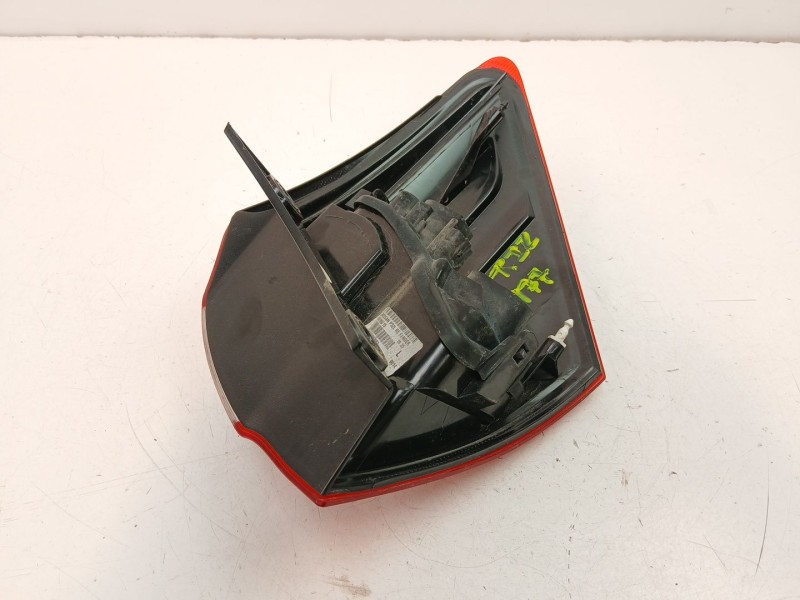 Recambio de piloto trasero izquierdo para nissan qashqai i (j10, nj10) 1.6 referencia OEM IAM 26559BR00A  