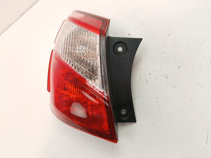 Recambio de piloto trasero izquierdo para nissan qashqai i (j10, nj10) 1.6 referencia OEM IAM 26559BR00A  
