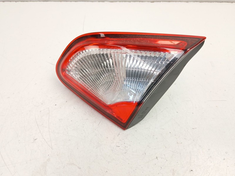 Recambio de piloto porton derecho para nissan qashqai i (j10, nj10) 1.6 referencia OEM IAM 26550BR01A  