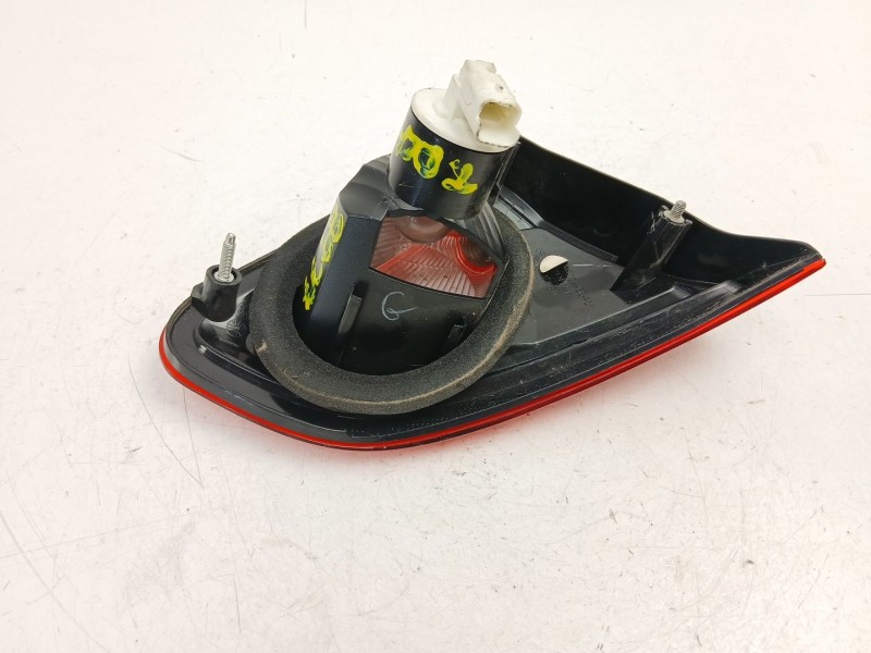 Recambio de piloto porton derecho para nissan qashqai i (j10, nj10) 1.6 referencia OEM IAM 26550BR01A  