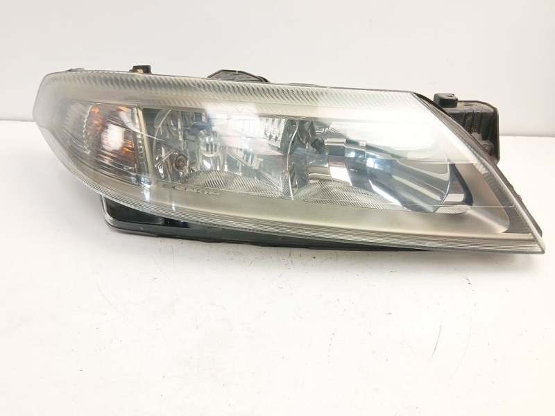 Recambio de faro derecho para renault laguna ii (bg0/1_) 2.2 dci (bg0f) referencia OEM IAM 8200163324  