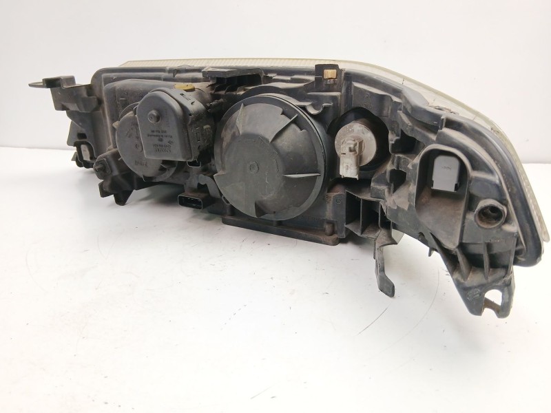 Recambio de faro derecho para renault laguna ii (bg0/1_) 2.2 dci (bg0f) referencia OEM IAM 8200163324  