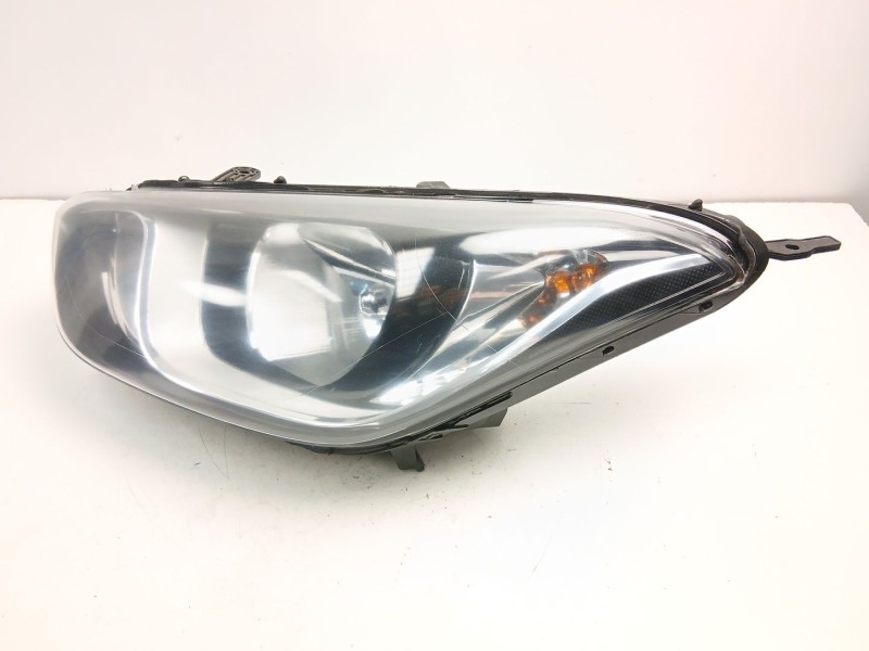 Recambio de faro izquierdo para hyundai i20 i (pb, pbt) 1.1 crdi referencia OEM IAM 921014P500  