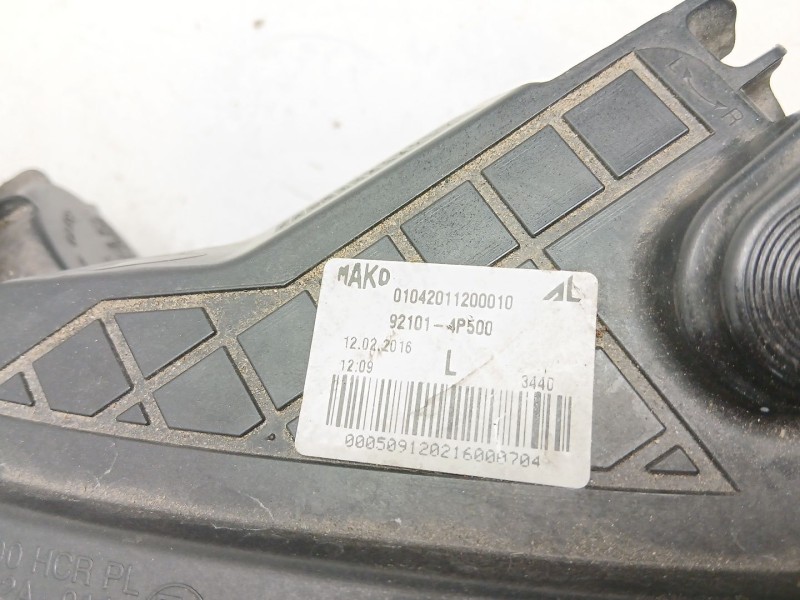 Recambio de faro izquierdo para hyundai i20 i (pb, pbt) 1.1 crdi referencia OEM IAM 921014P500  