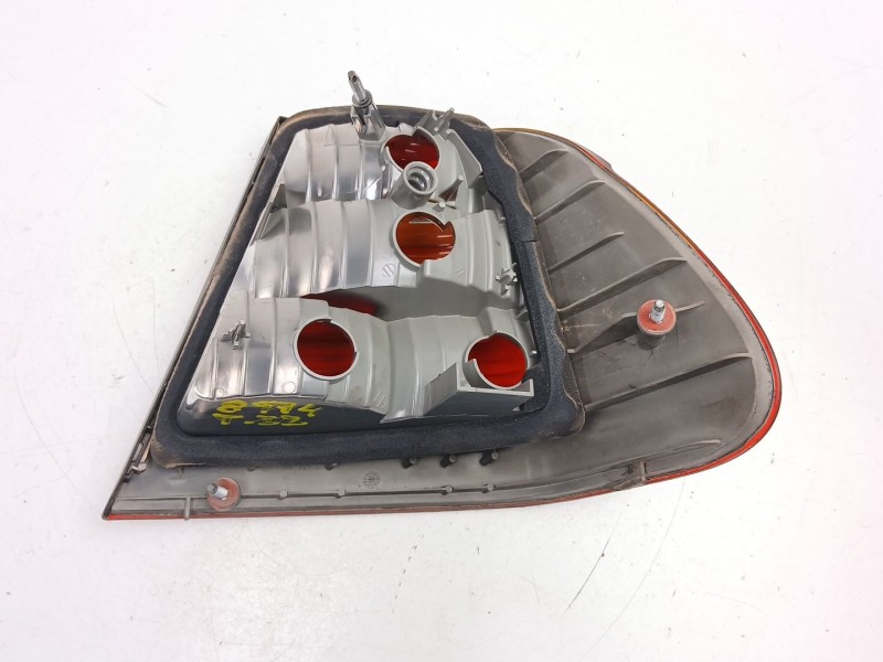 Recambio de piloto trasero izquierdo para bmw 3 (e46) 320 d referencia OEM IAM 6907933  