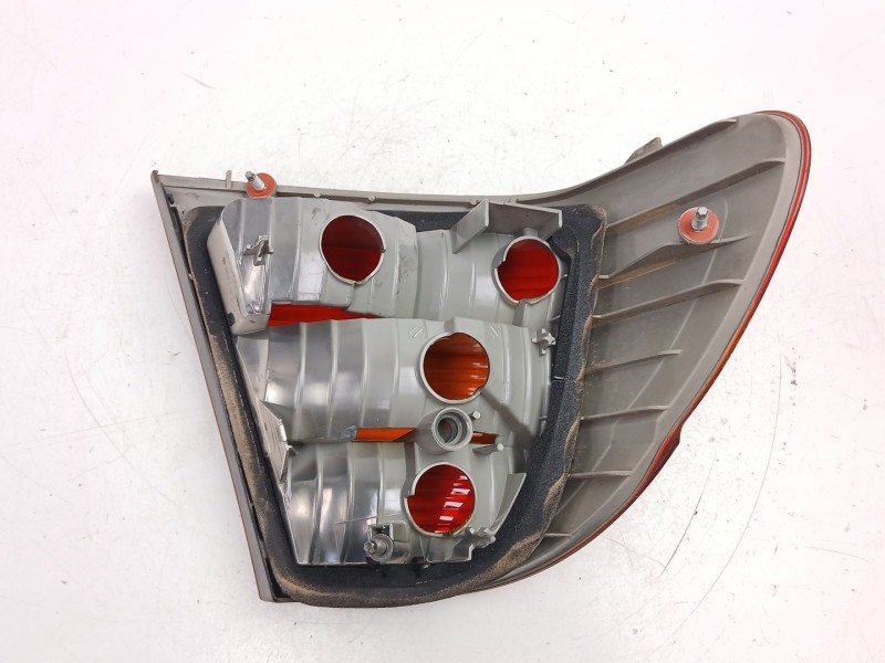 Recambio de piloto trasero derecho para bmw 3 (e46) 320 d referencia OEM IAM 6907934  